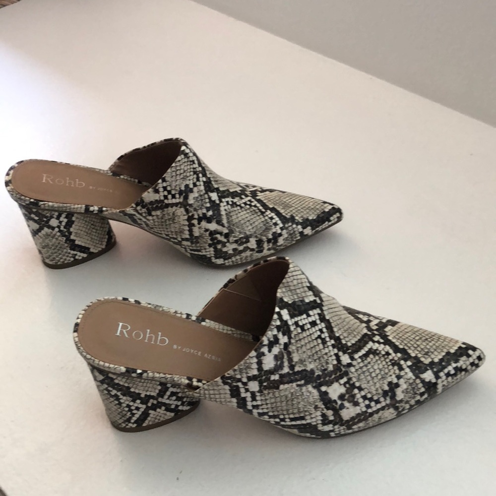 Perfect condition worn once snake style clog slip ons with rubber sole !!